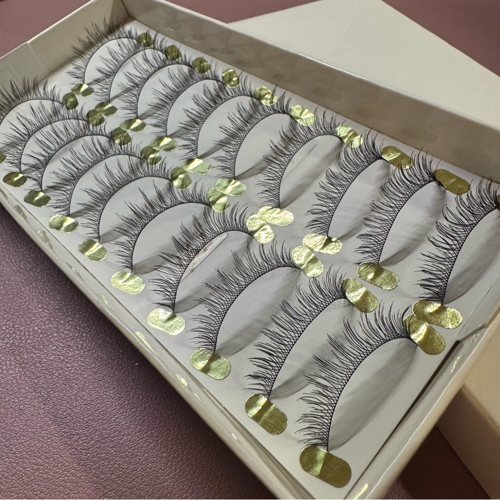 Natural Black False Eyelashes